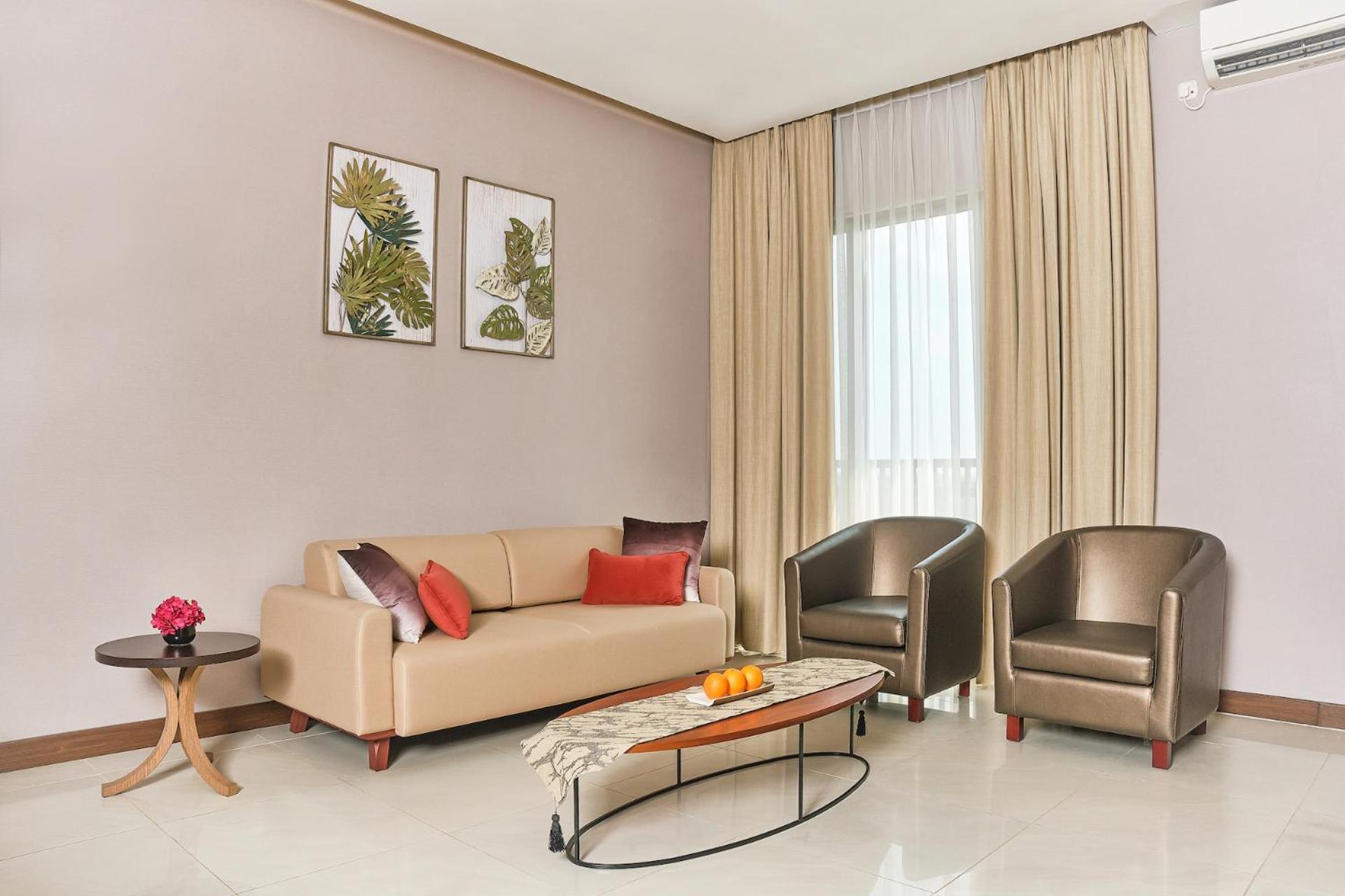 Le Premier Hotel Deltamas Cikarang Quarto foto