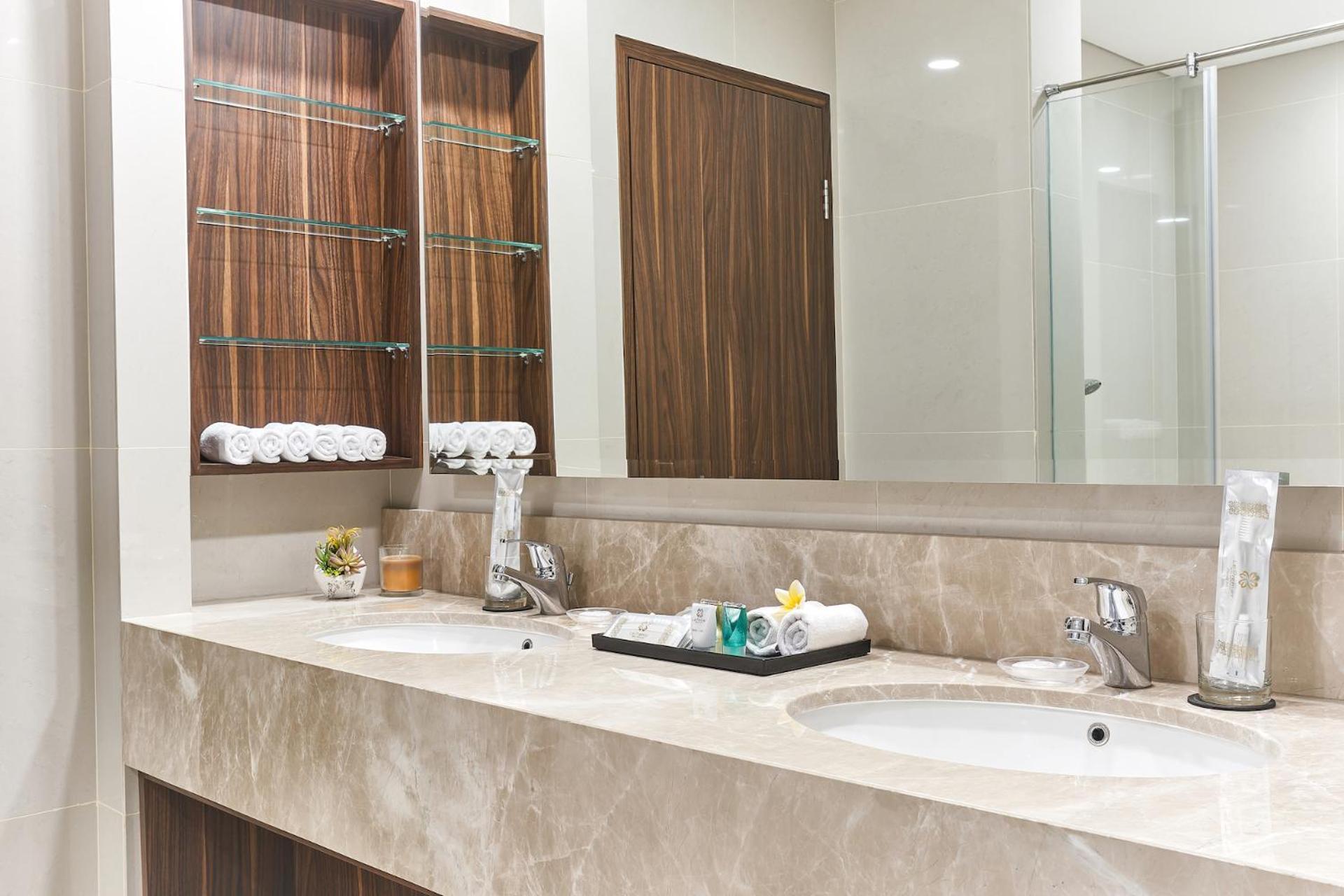 Le Premier Hotel Deltamas Cikarang Quarto foto